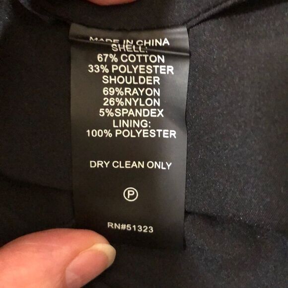 Vince Camuto Black White Modern Tribe Dress Size 2 NWT - Picture 8 of 8